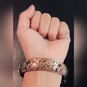 Translucent Black Clear Inlayed on Gold Flower Bangle Bracelet Womens